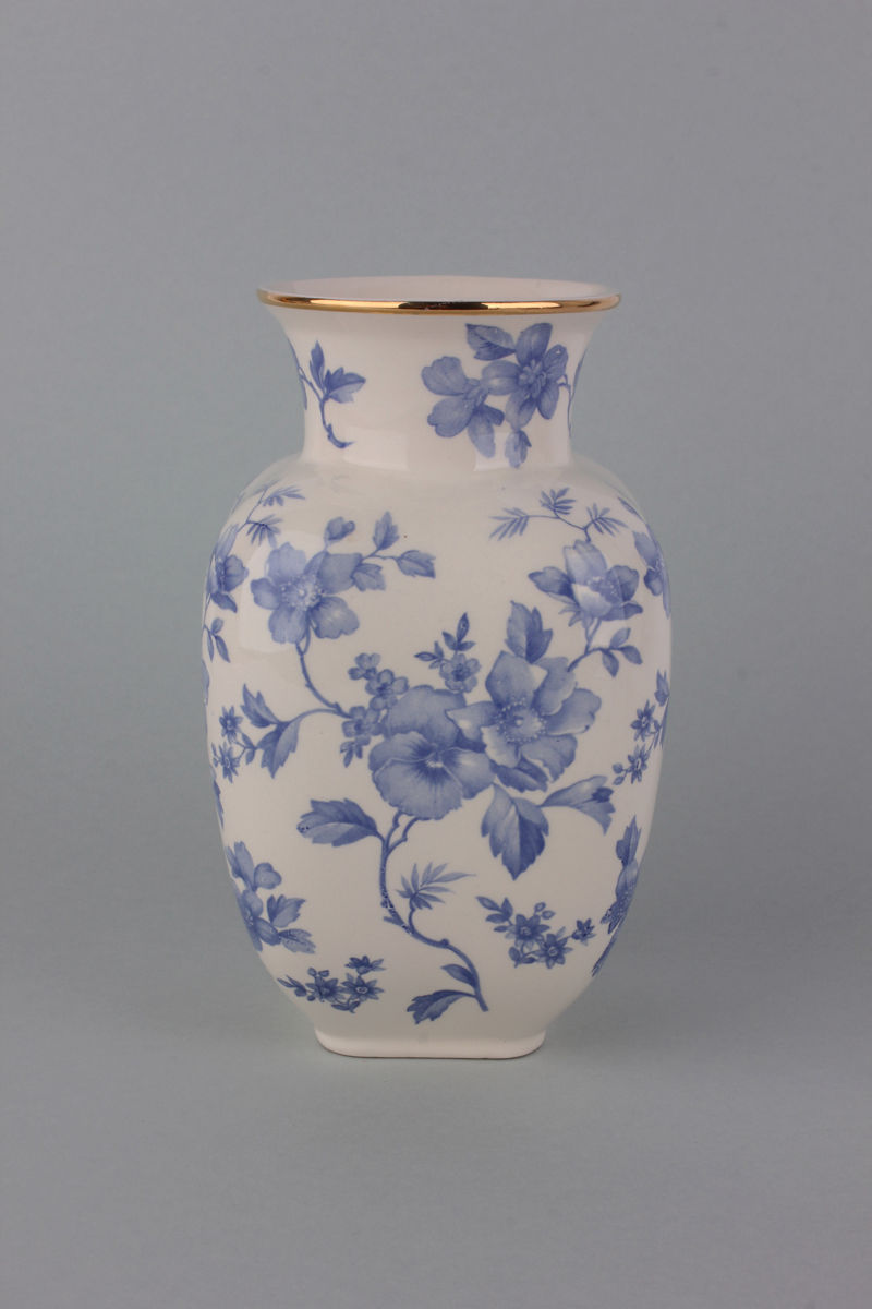 Vase mit blauen Blumen Villeroy & Boch Monika